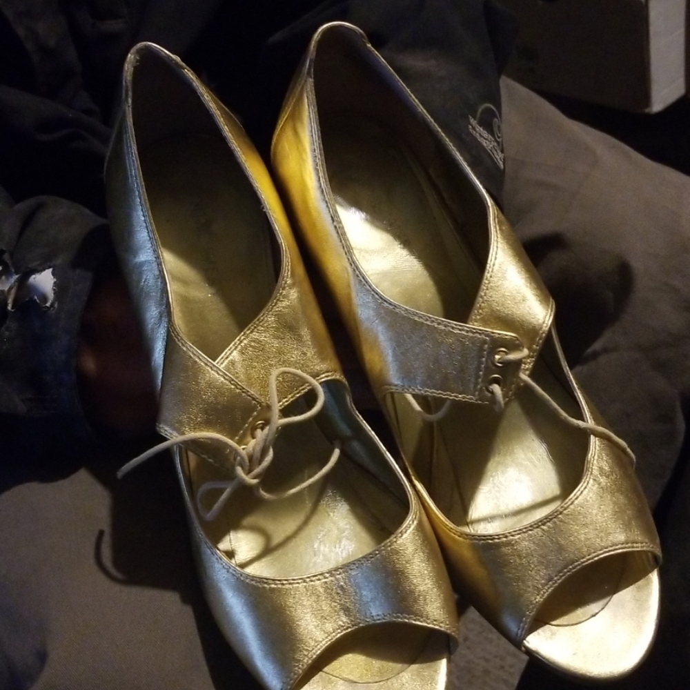 Shoes high heels